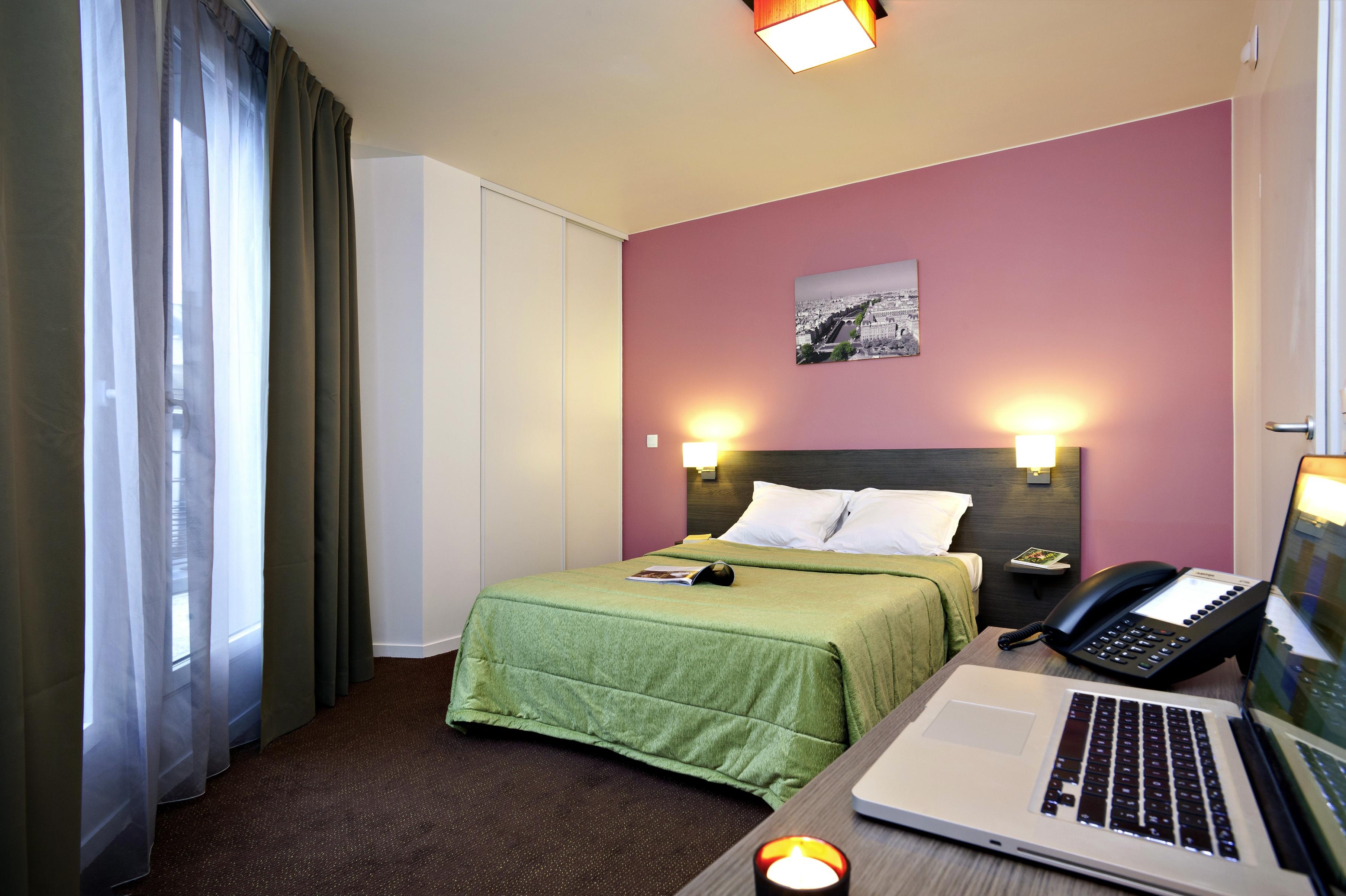 Adagio Access Paris